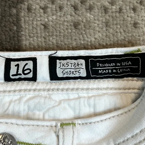 Miss Me Girls White Denim Cutoff Shorts Embroidered Rhinestone Size 16 26X3 - Picture 2 of 11